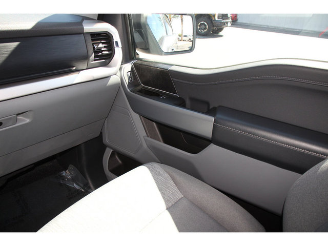 2022 Ford F-150 Lariat 4WD 5.5ft Box