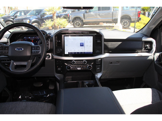 2022 Ford F-150 Lariat 4WD 5.5ft Box