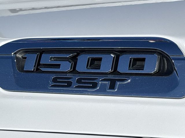 2025 Ram 1500 Big Horn 4WD 5ft7 Box