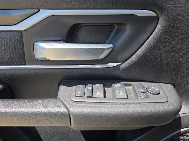 2023 Ram 1500 Big Horn 4WD 6ft4 Box