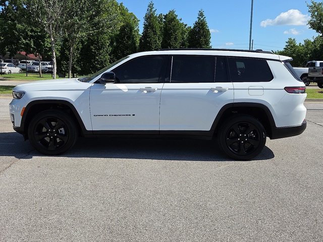 2022 Jeep Grand Cherokee Altitude 4WD L