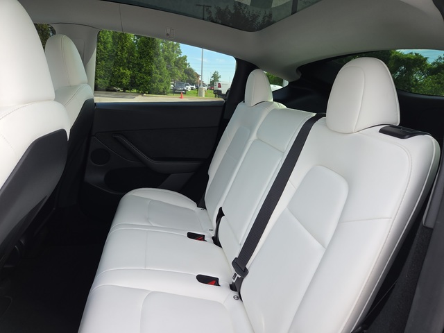 2023 Tesla Model Y AWD