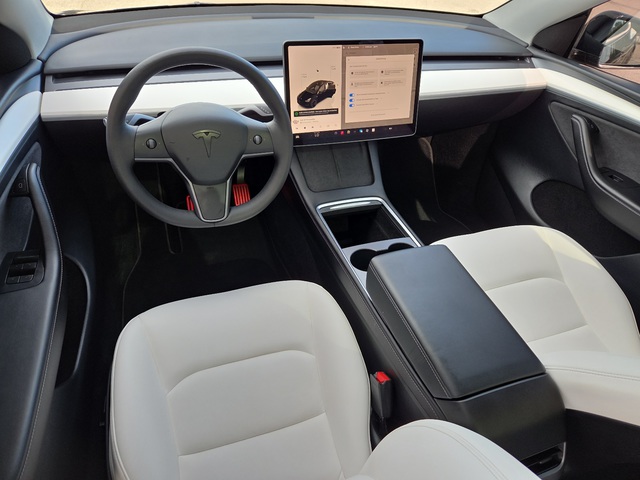 2023 Tesla Model Y AWD