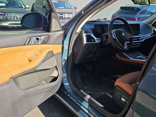 2023 BMW X7 xDrive40i