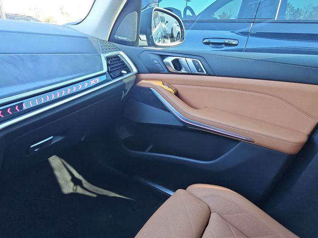 2023 BMW X7 xDrive40i