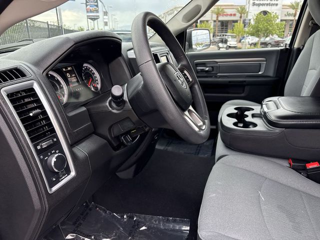 2024 Ram 1500 Classic SLT 2WD 6ft4 Box