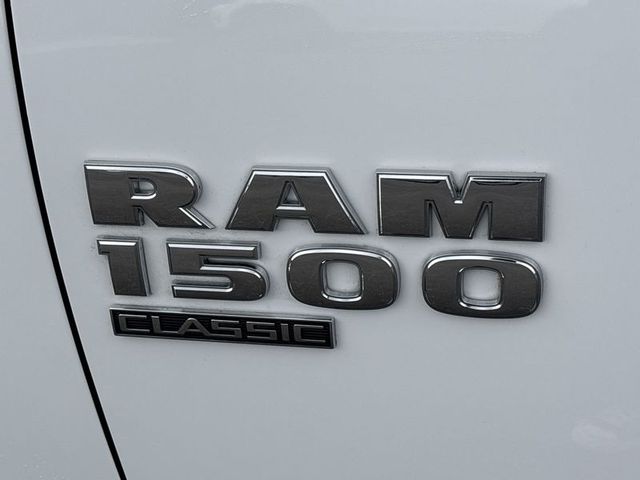 2024 Ram 1500 Classic SLT 2WD 6ft4 Box