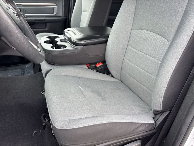 2024 Ram 1500 Classic SLT 2WD 6ft4 Box