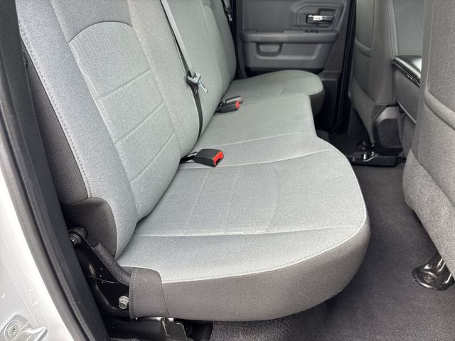 2024 Ram 1500 Classic SLT 2WD 6ft4 Box