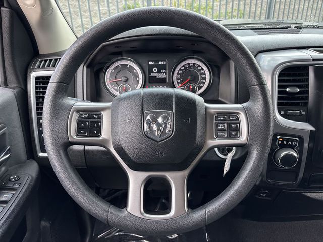 2024 Ram 1500 Classic SLT 2WD 6ft4 Box