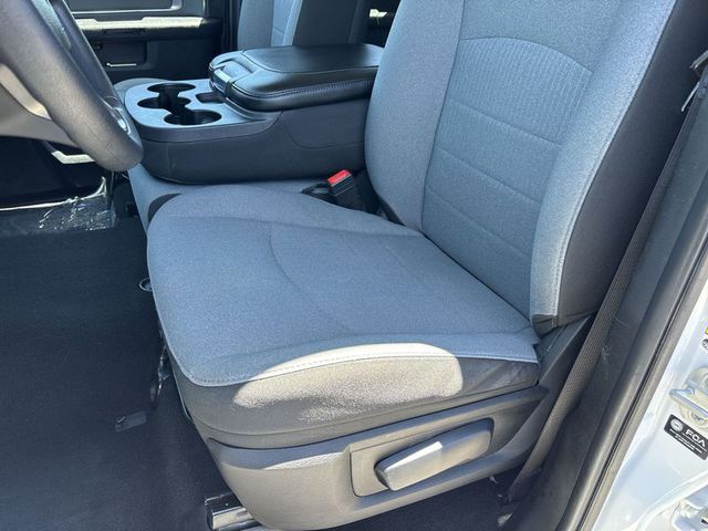 2024 Ram 1500 Classic SLT 4WD
