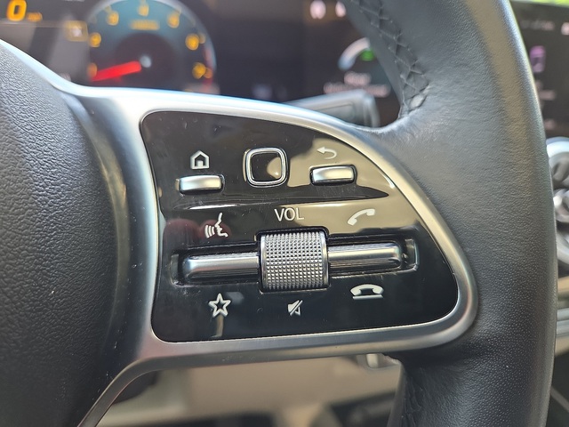 2022 Mercedes-Benz GLB-Class GLB250 4MATIC