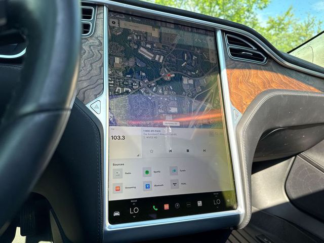2016 Tesla Model S 75D