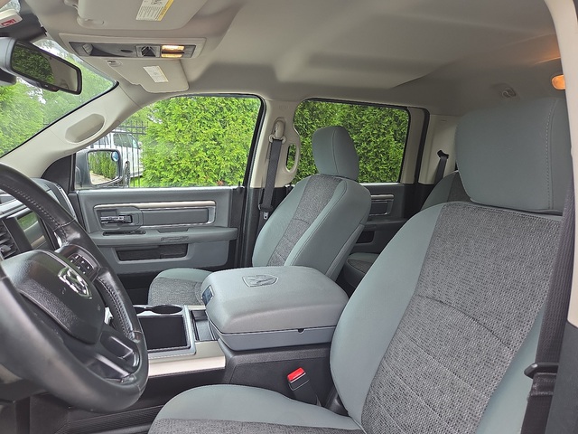 2015 Ram 1500 Big Horn 4WD 140WB