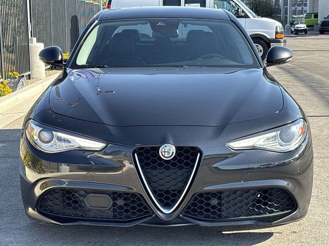 2017 Alfa Romeo Giulia RWD