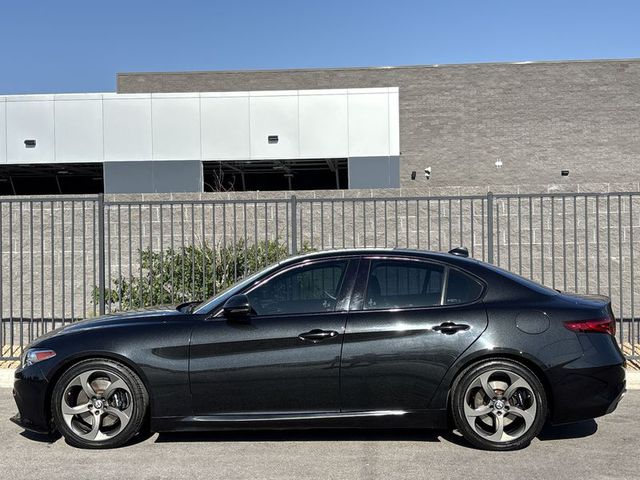 2017 Alfa Romeo Giulia RWD