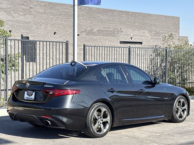 2017 Alfa Romeo Giulia RWD