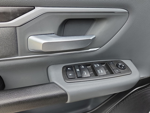 2021 Ram 1500 Big Horn 4WD 6ft4 Box