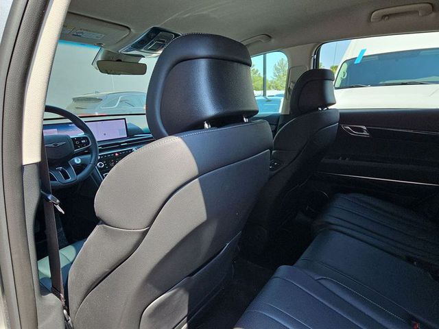 2025 Genesis GV80 2.5T Standard AWD