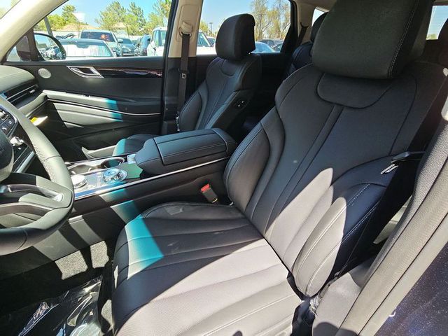 2025 Genesis GV80 2.5T Standard AWD
