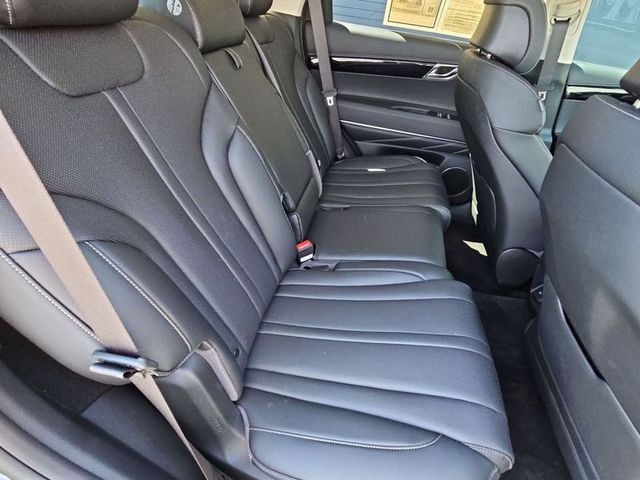 2025 Genesis GV80 2.5T Standard AWD