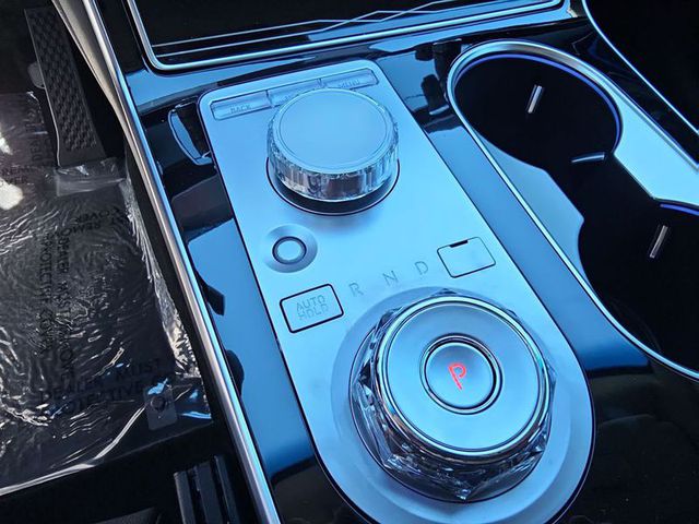 2025 Genesis GV80 2.5T Standard AWD