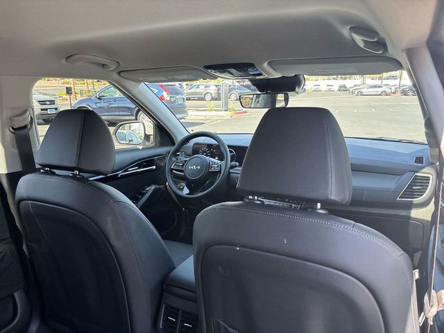 2025 Kia Seltos EX FWD
