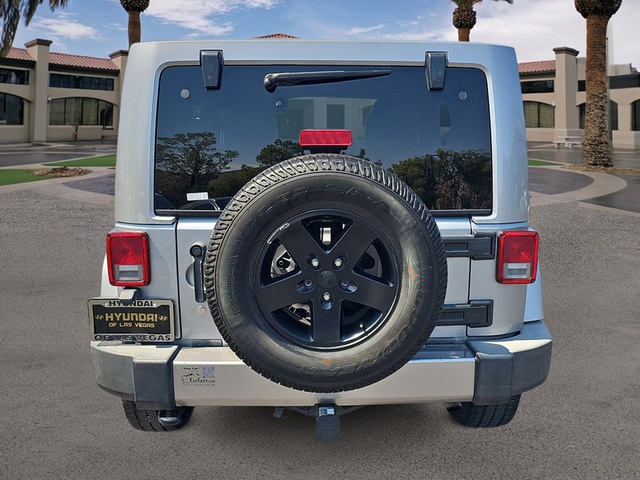 2016 Jeep Wrangler Unlimited Sahara 4WD