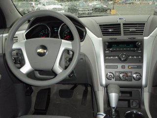 2010 Chevrolet Traverse LS FWD