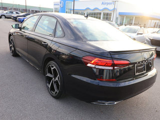 2021 Volkswagen Passat 2.0T R-Line