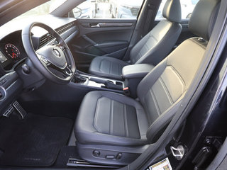 2021 Volkswagen Passat 2.0T R-Line