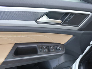 2022 Volkswagen Atlas SE w/Technology 4MOTION Cros