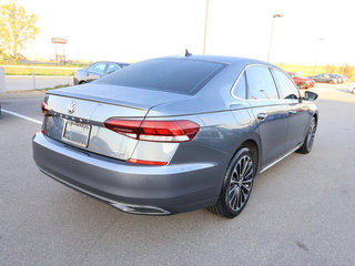 2022 Volkswagen Passat 2.0T Limited Edition