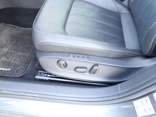 2022 Volkswagen Passat 2.0T Limited Edition
