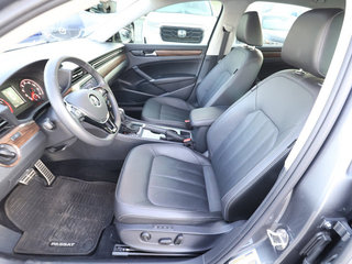 2022 Volkswagen Passat 2.0T Limited Edition