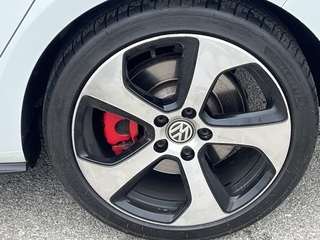 2019 Volkswagen Golf GTI S