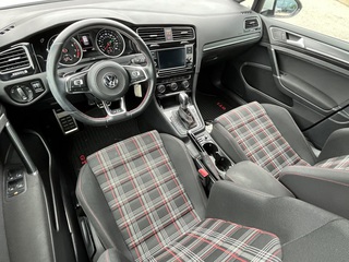 2019 Volkswagen Golf GTI S