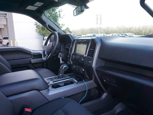 2019 Ford F-150 XLT 4WD 5.5ft Box photo