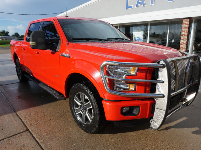 The 2016 Ford F-150 XLT 4WD 145WB