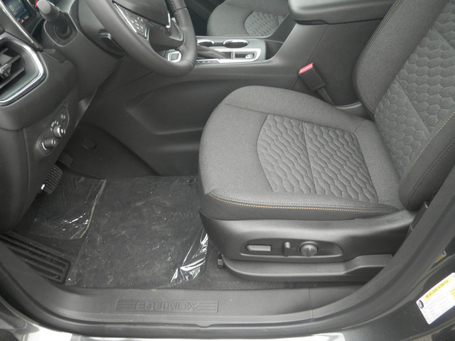 2021 Chevrolet Equinox LT photo