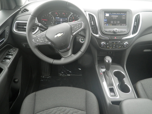 2021 Chevrolet Equinox LT photo