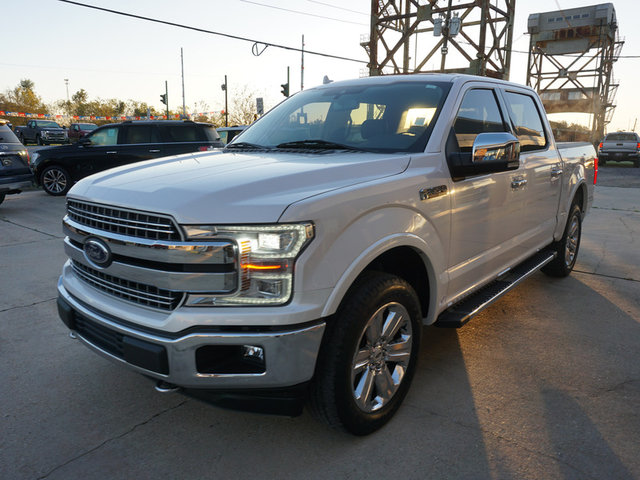 2018 Ford F-150 Lariat 4WD 5.5ft Box photo