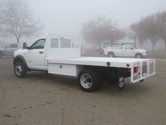 2021 RAM 5500 Chassis Cab Tradesman 2WD photo