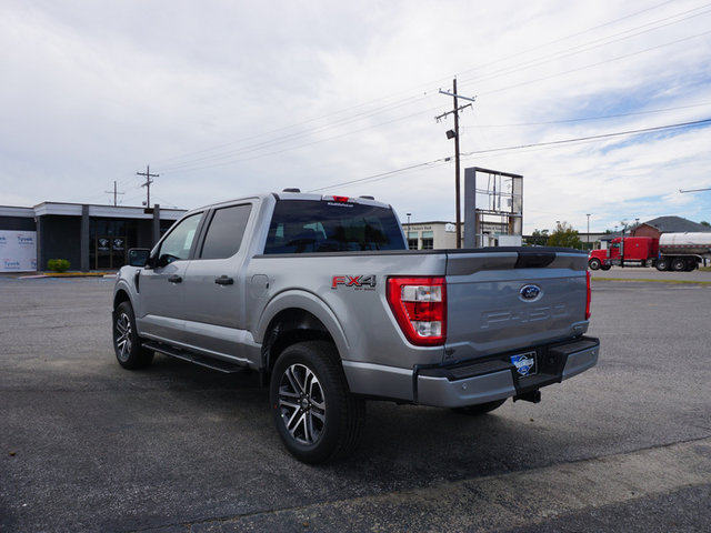 The 2022 Ford F-150 STX 4WD 5.5ft Box
