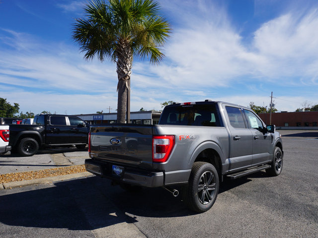 The 2022 Ford F-150 Lariat 4WD 6.5ft Box