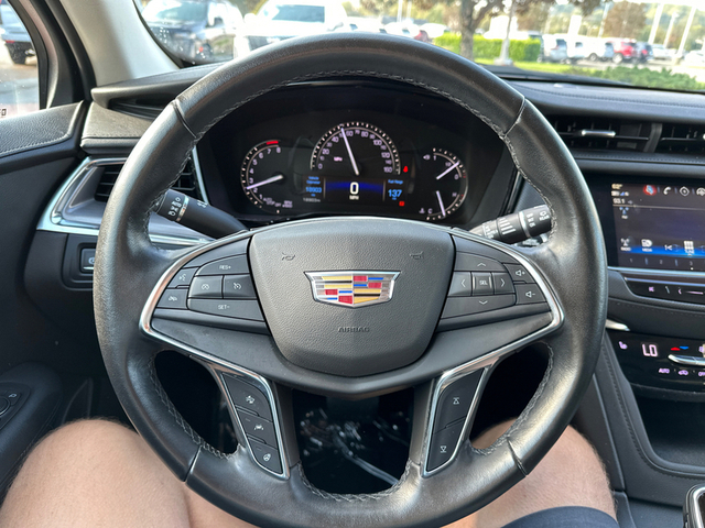 2019 Cadillac XT5 Luxury AWD photo