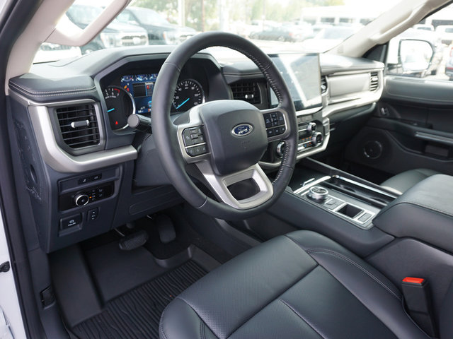 2024 Ford Expedition Max XLT 2WD photo