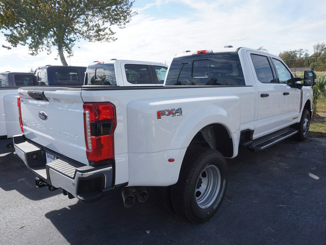 2023 Ford F-350 XLT SD 4WD 8ft Box DRW photo