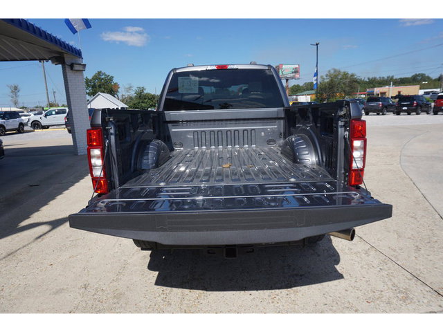 2022 Ford F-250 XLT SD 4WD 6.75ft Box photo