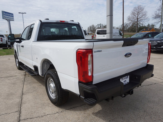 2023 Ford F-250 XL SD 2WD 6.75ft Box photo